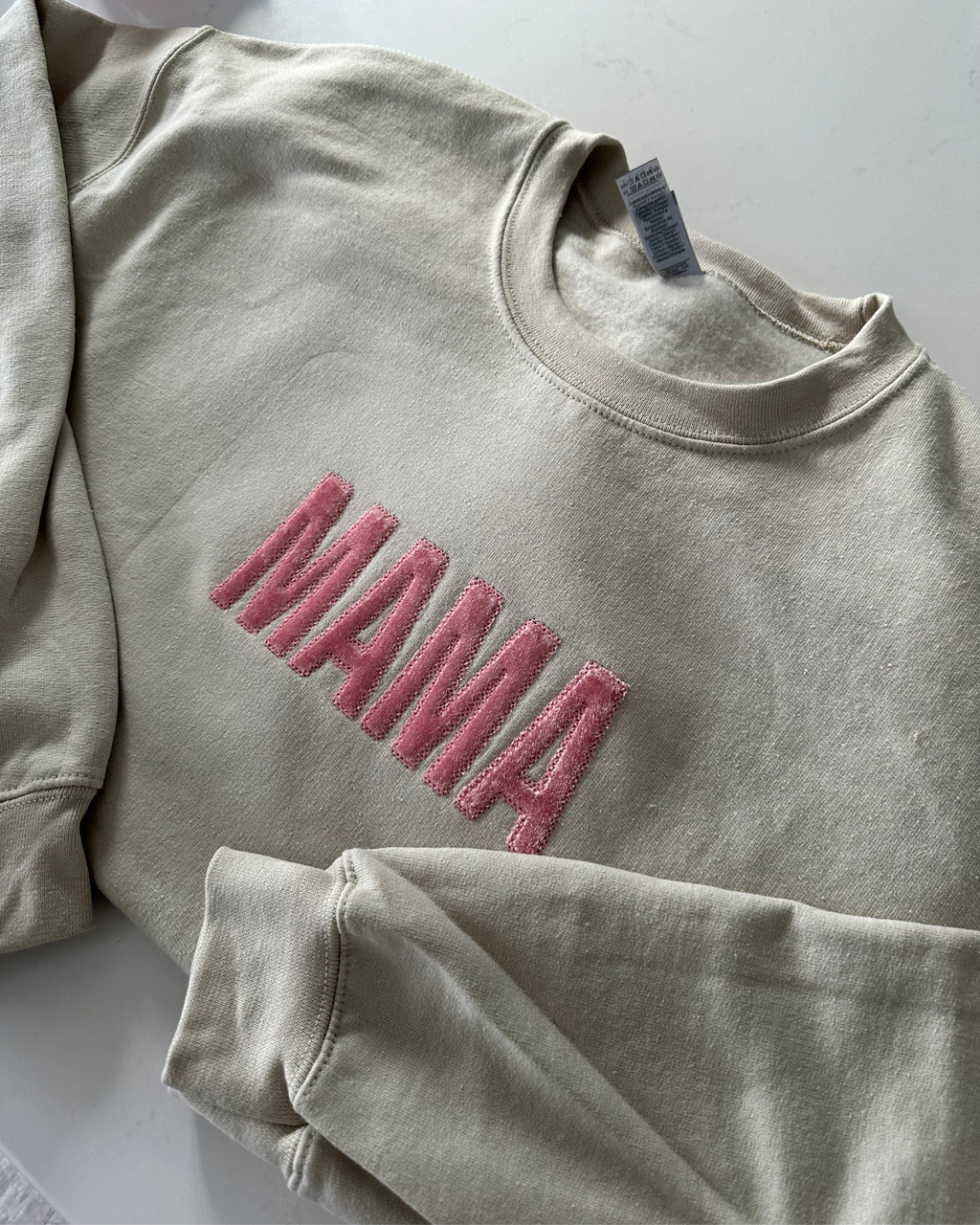 Embroidered Mama Onsie Sweater🤍!